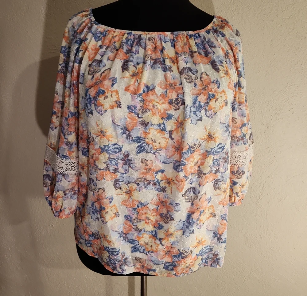 I.N. Studio Women's Boho Top 1X Floral Pink Blue NWT